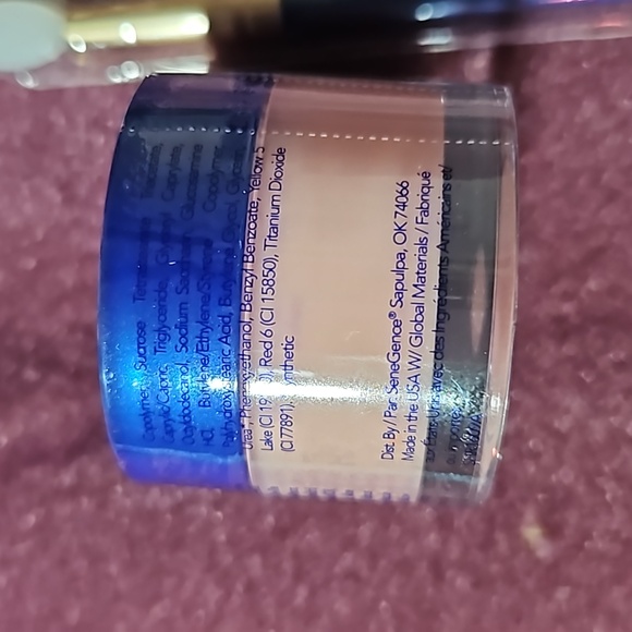 Overnight Lip Mask w Lip Mask Applicator - Picture 3 of 4